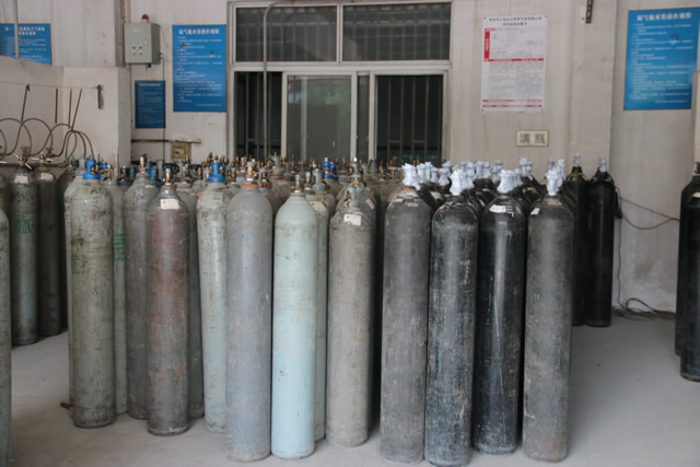 氮?dú)狻鍤庠阡撹F行業(yè)中的作用